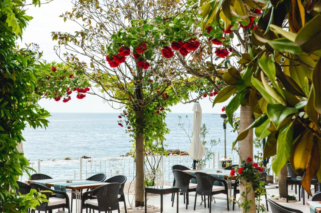 Luxury Vue Sur La Mer โกลเดน แซนส์ ภายนอก รูปภาพ